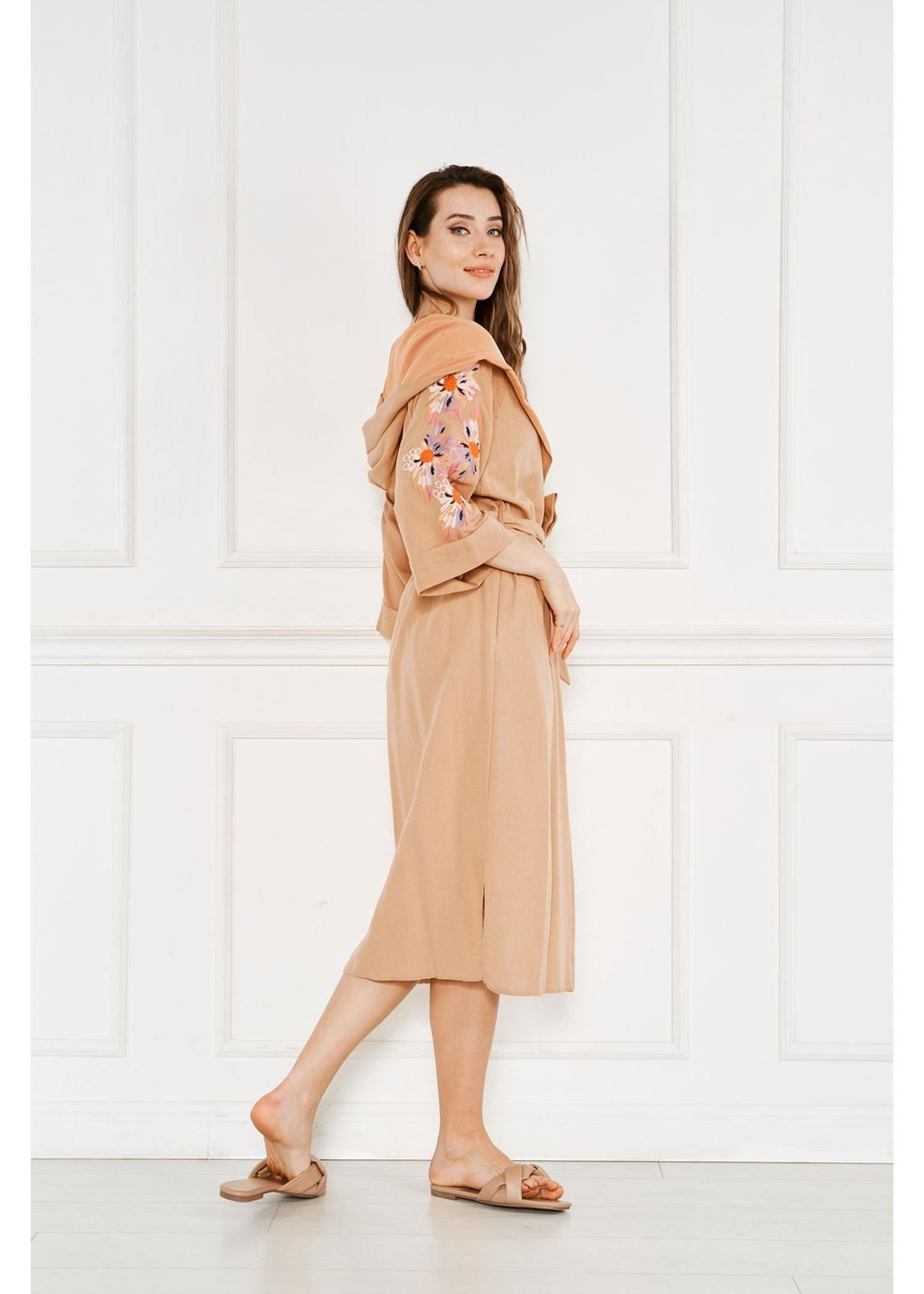 Nakışlı Kapşonlu Kimono-Vizon