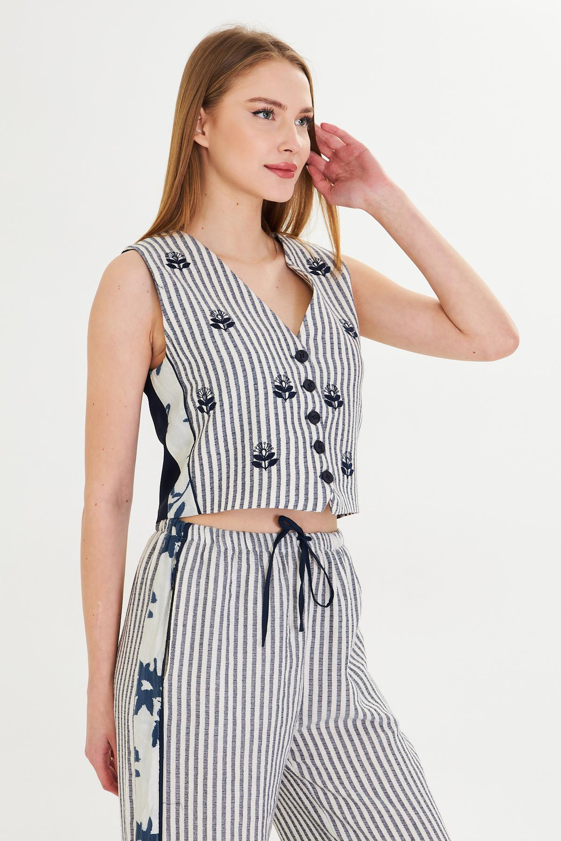 Nakışlı Poliviskon Yelek