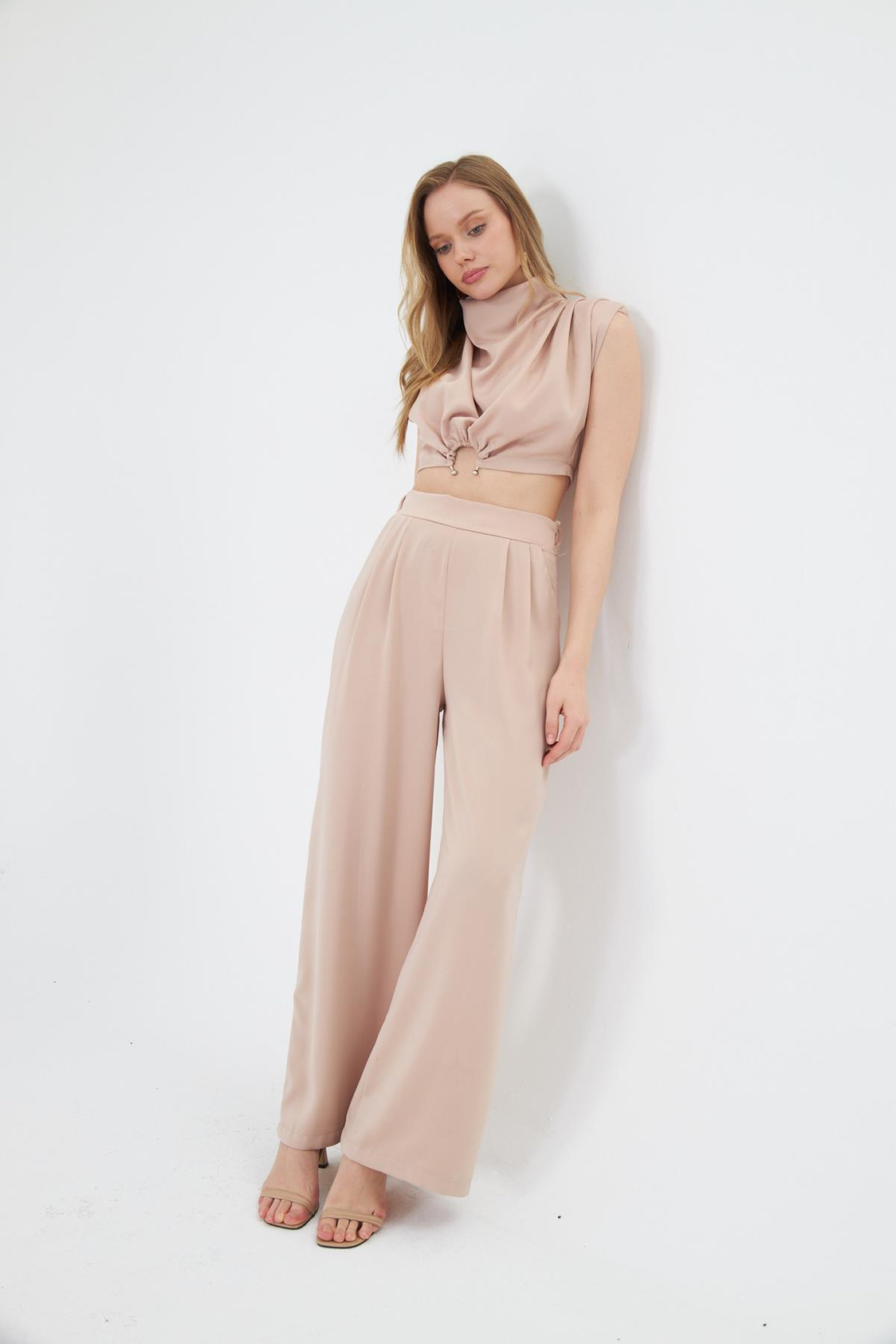 Pile Detaylı Saten Pantolon - Bej