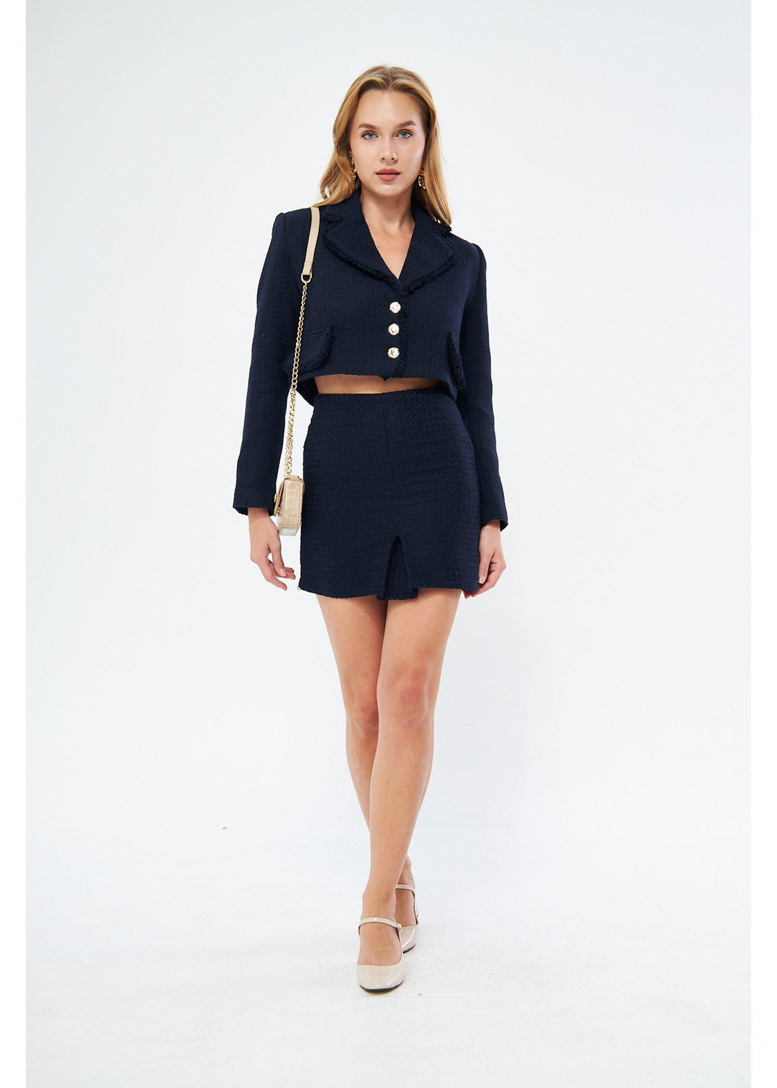 Püskül Detaylı Kısa Ceket