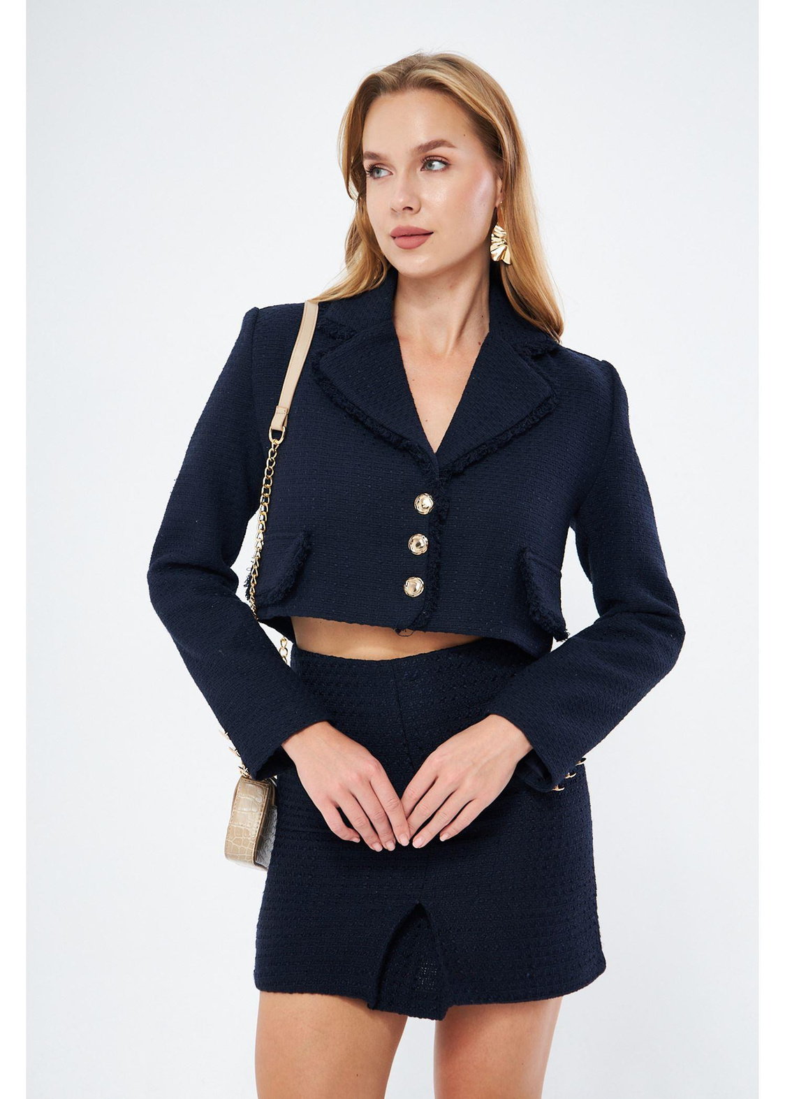 Püskül Detaylı Kısa Ceket