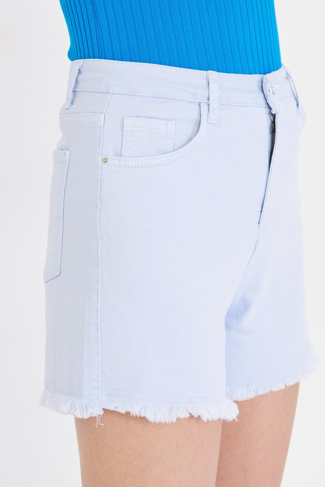 Püsküllü Gabardin Şort - Açık Mavi