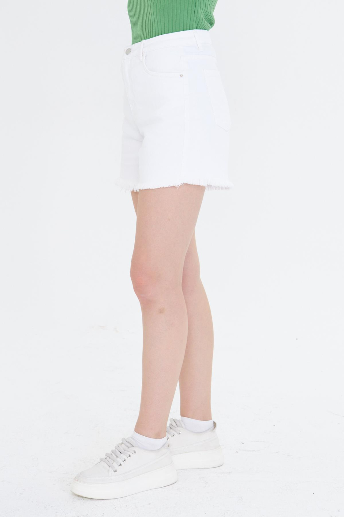 Püsküllü Gabardin Şort - Ekru