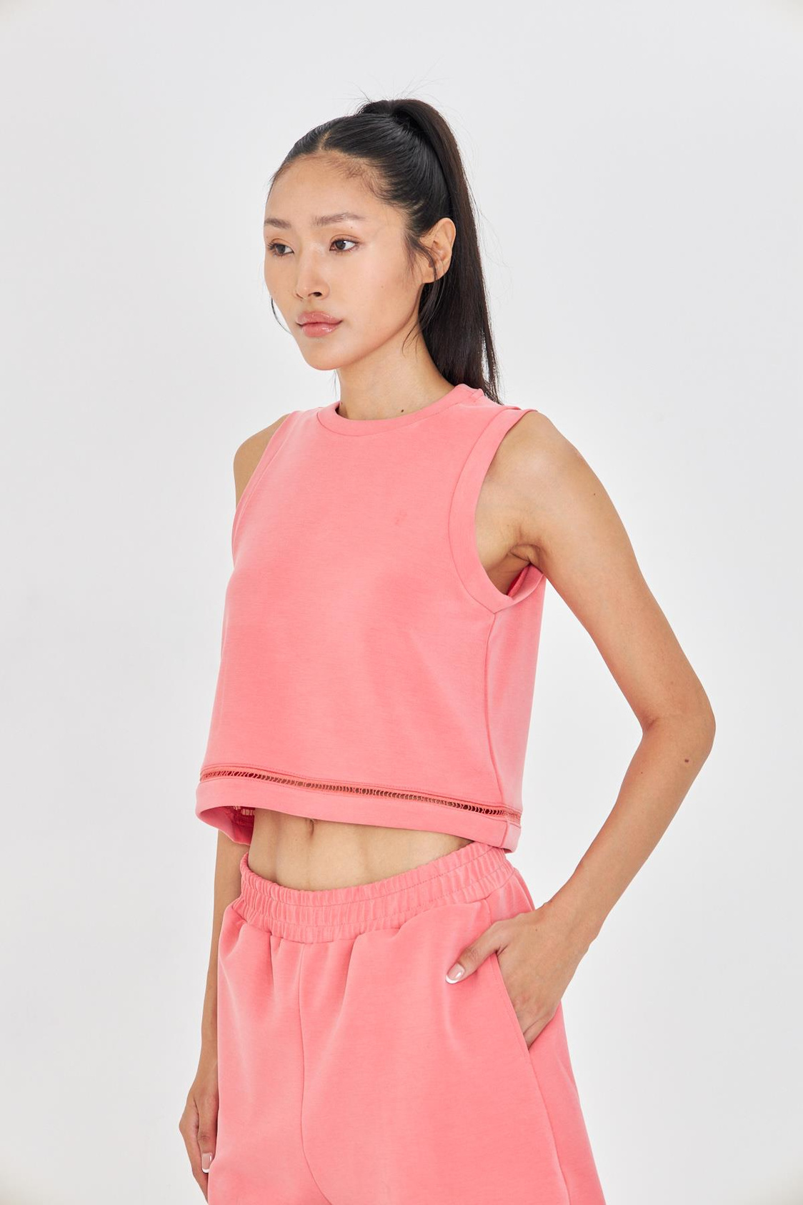 Şerit Detaylı Sıfır Kol Modal T-shirt