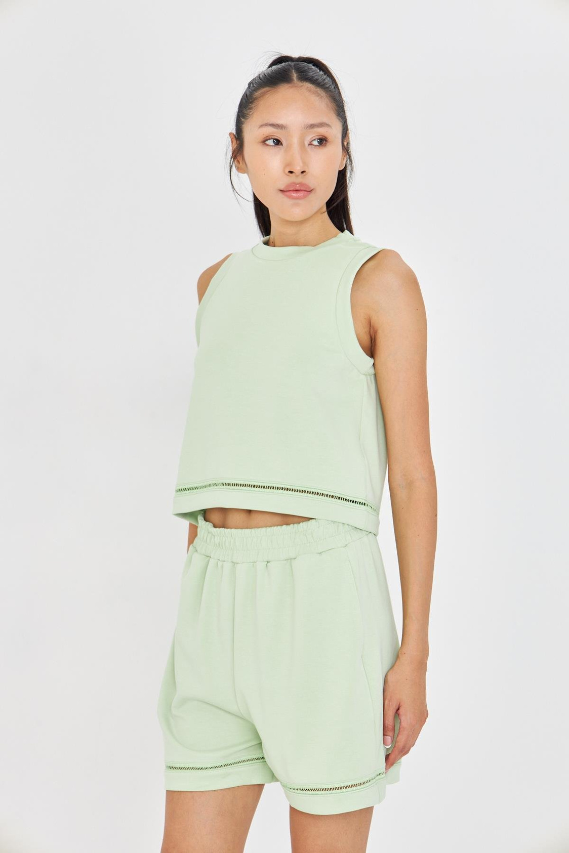 Şerit Detaylı Sıfır Kol Modal T-Shirt