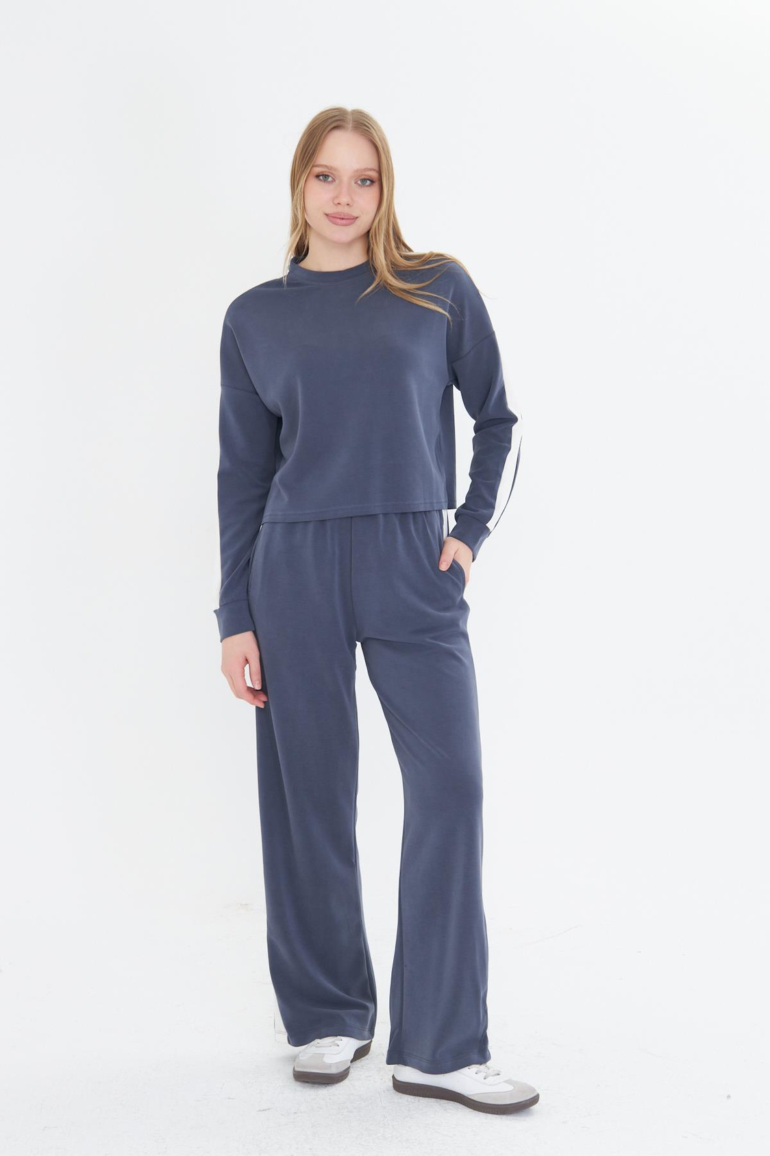 Şeritli Scuba Modal Crop Sweatshirt - Lacivert/Ekru
