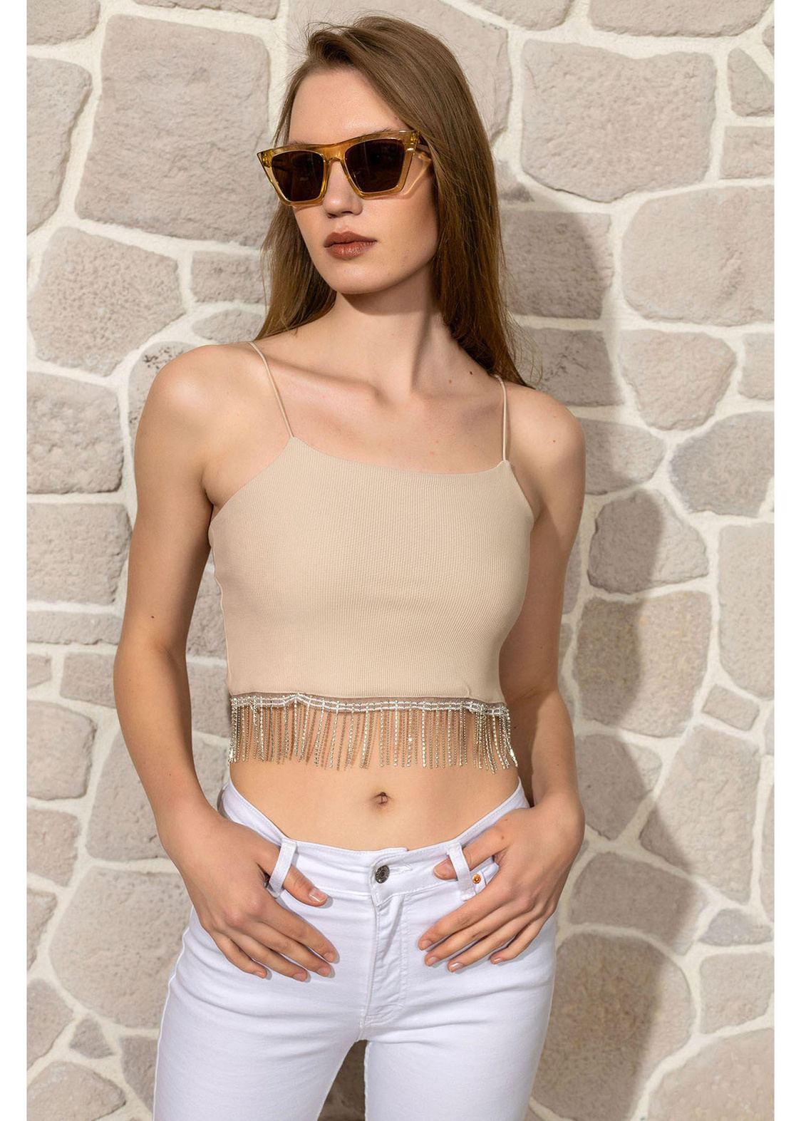 Taş Detaylı Crop Bluz-Bej