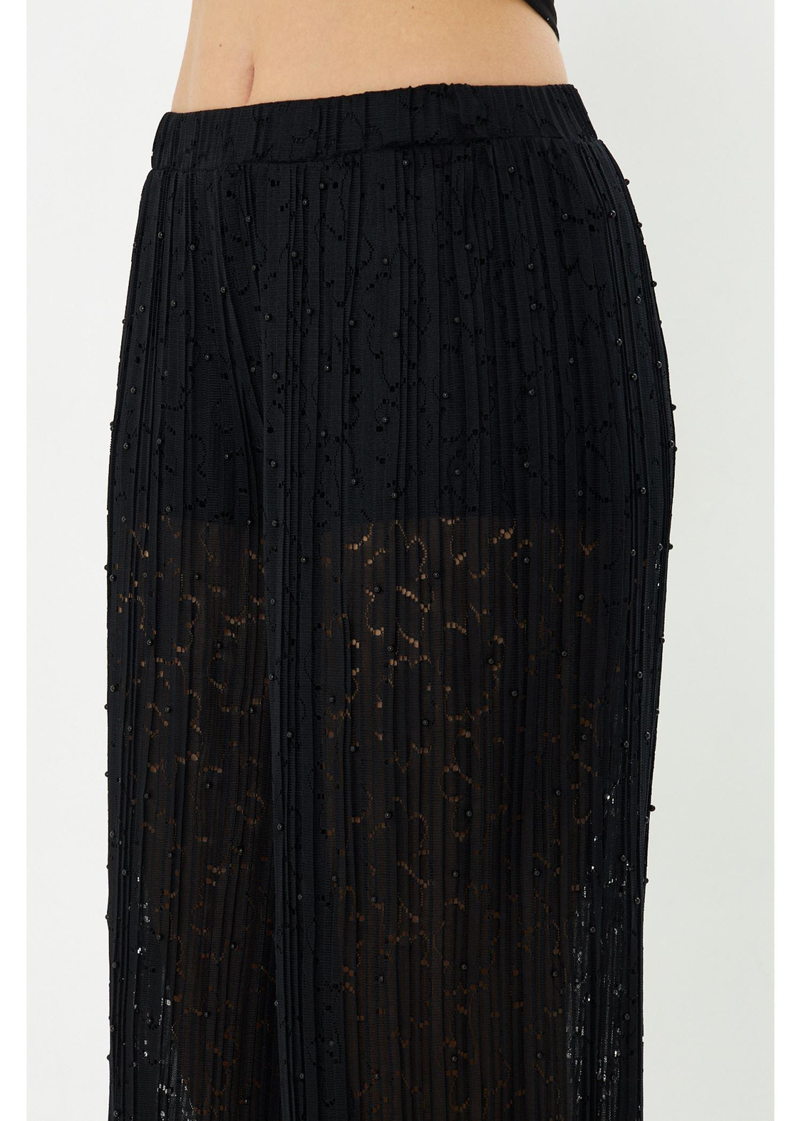 Taş İşlemeli Örme Pantolon