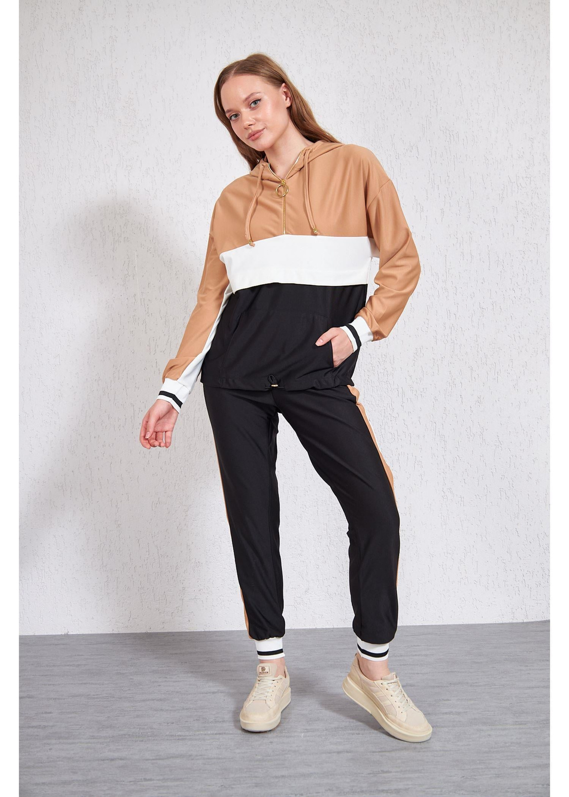 Üç Renkli Garnili Sweat-Camel