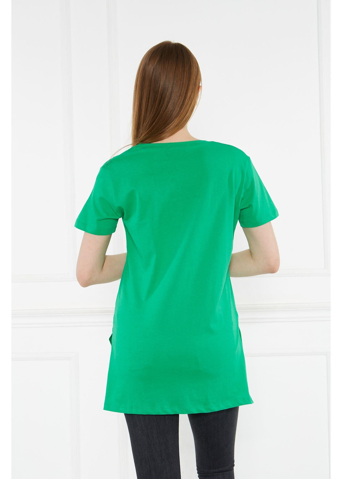 V Yaka Kısa Kol Yırtmaçlı Tshirt-Yeşil