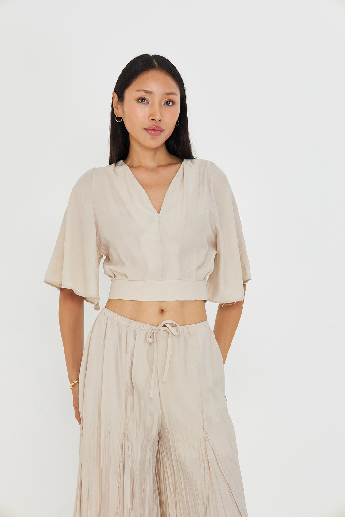 V Yaka Sırt Dekolteli Bluz