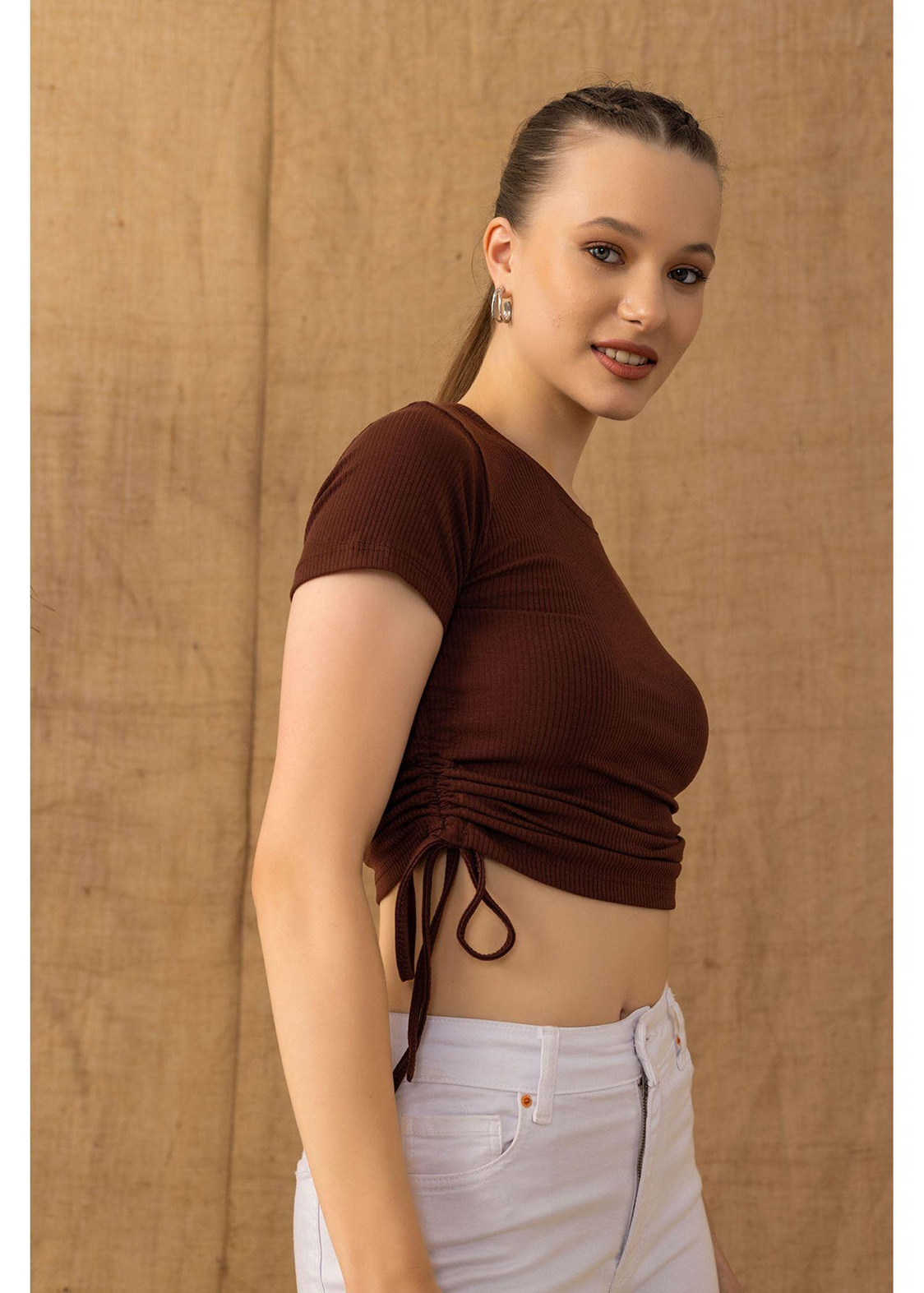 Yanları Büzgülü Basic T-shirt-Kahve