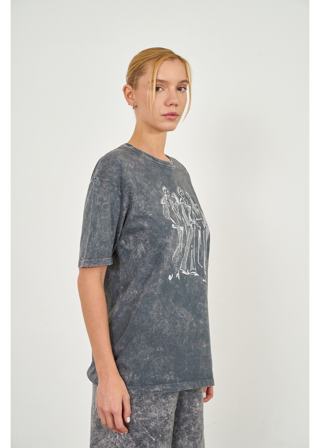 Yıkamalı Kız Baskılı Basic T-shirt-Antrasit