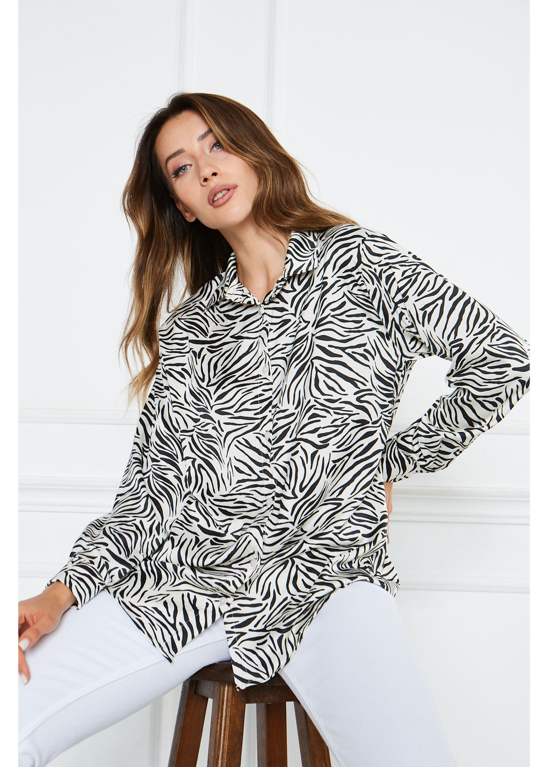 Zebra Desenli Saten Gömlek-Ekru