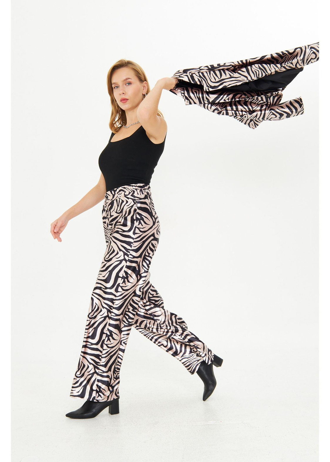 Zebra Desenli Saten Pantolon