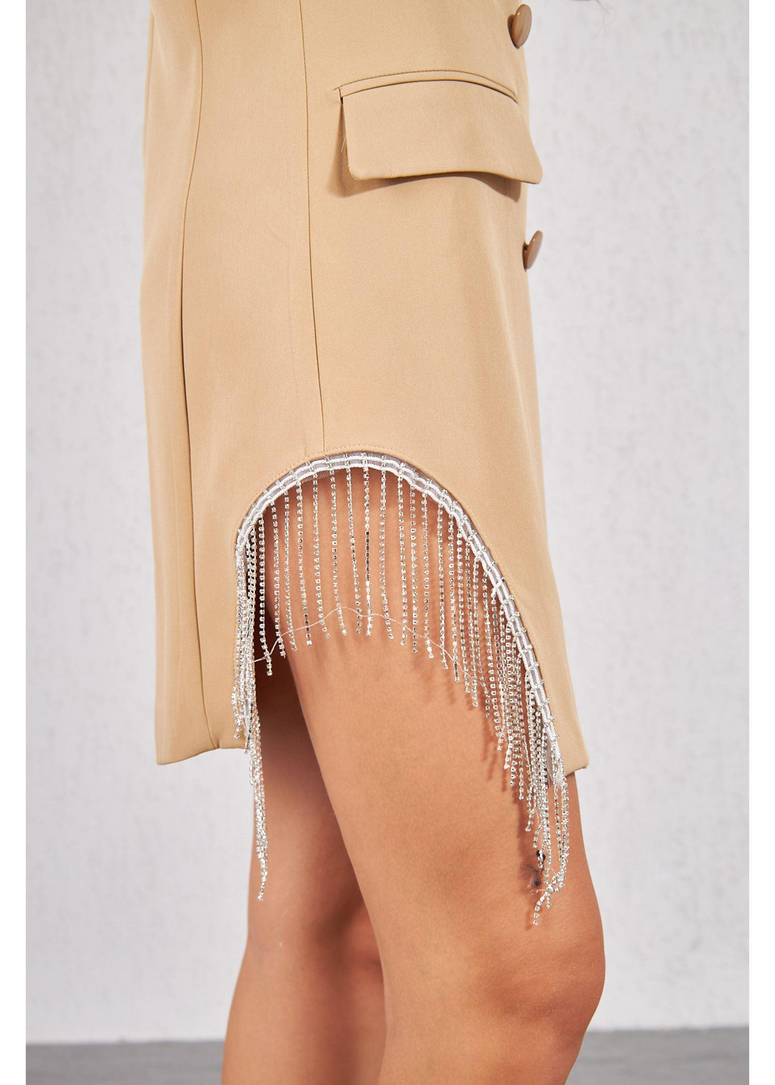 Zincir Detay Ceket Elbise-Bej