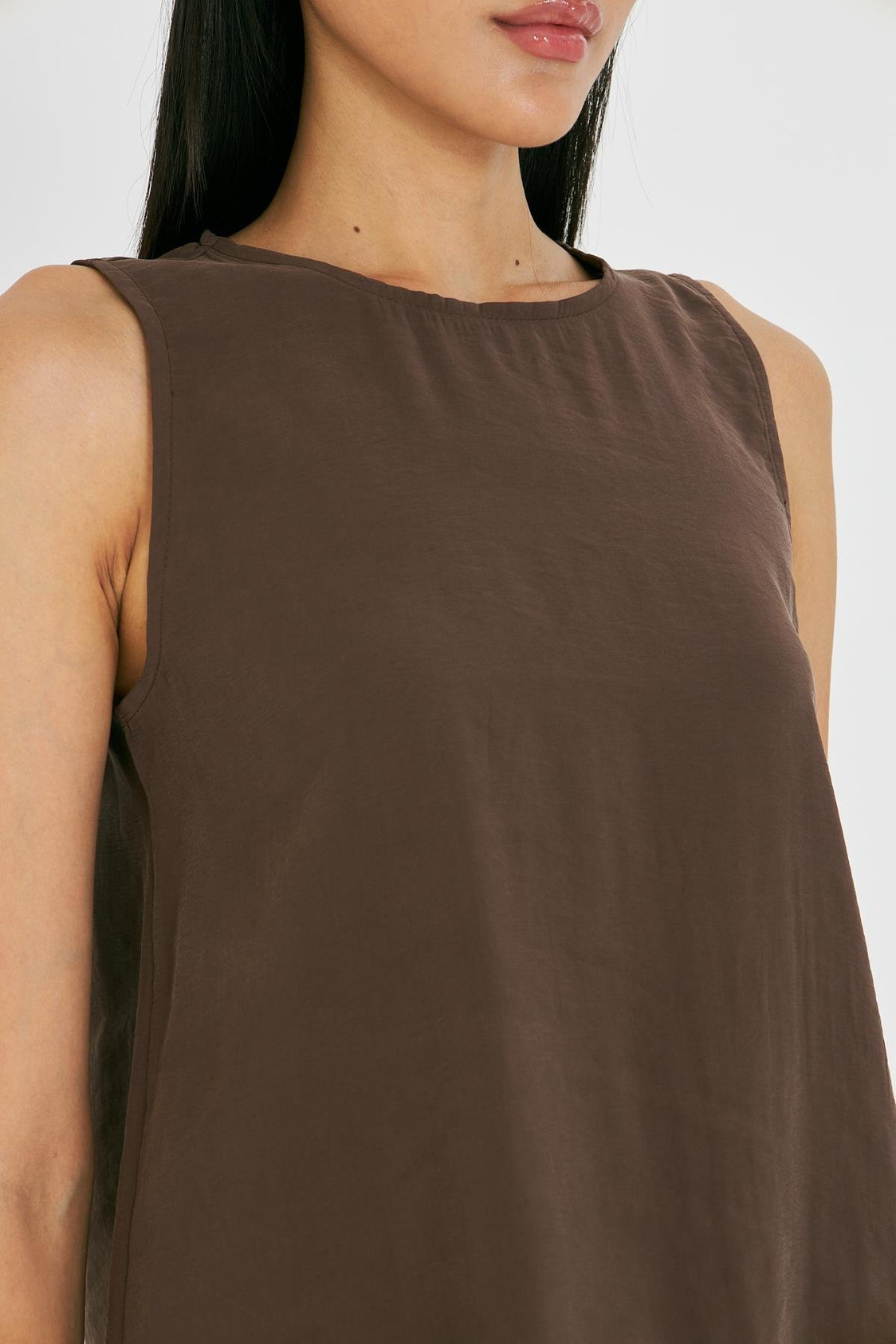 Asimetrik Kesim Sıfır Kol Bluz - Kahve