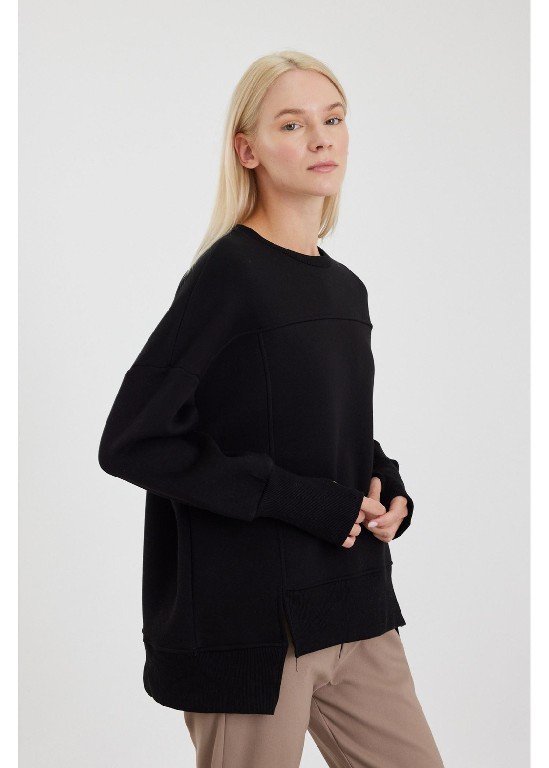 Asimetrik Oversize Sweatshirt-Siyah
