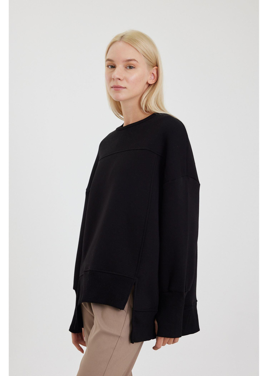 Asimetrik Oversize Sweatshirt-Siyah