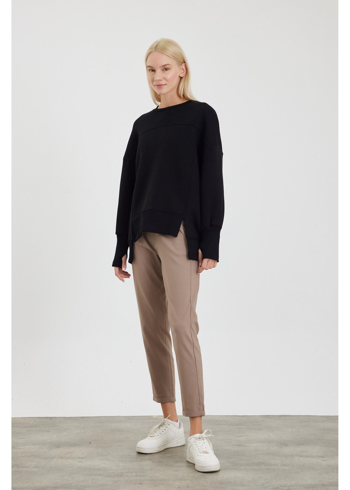 Asimetrik Oversize Sweatshirt-Siyah