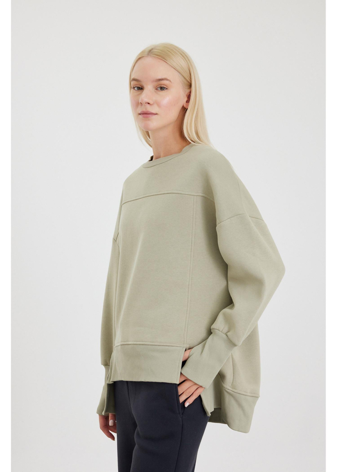 Asimetrik Oversize Sweatshirt-Yeşil