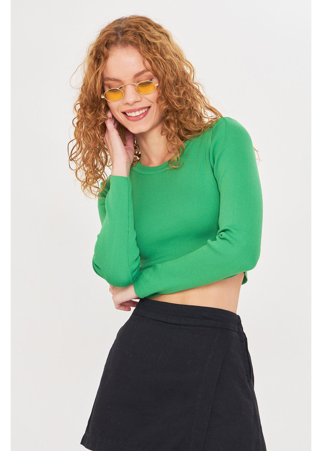 Basic Yaka Crop Kazak