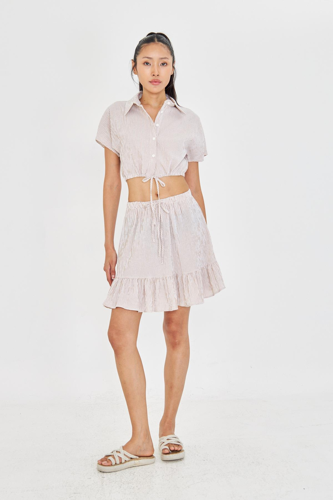 Beli İpli Crop Gofre Gömlek