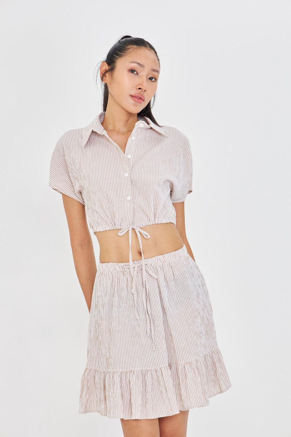 Beli İpli Crop Gofre Gömlek