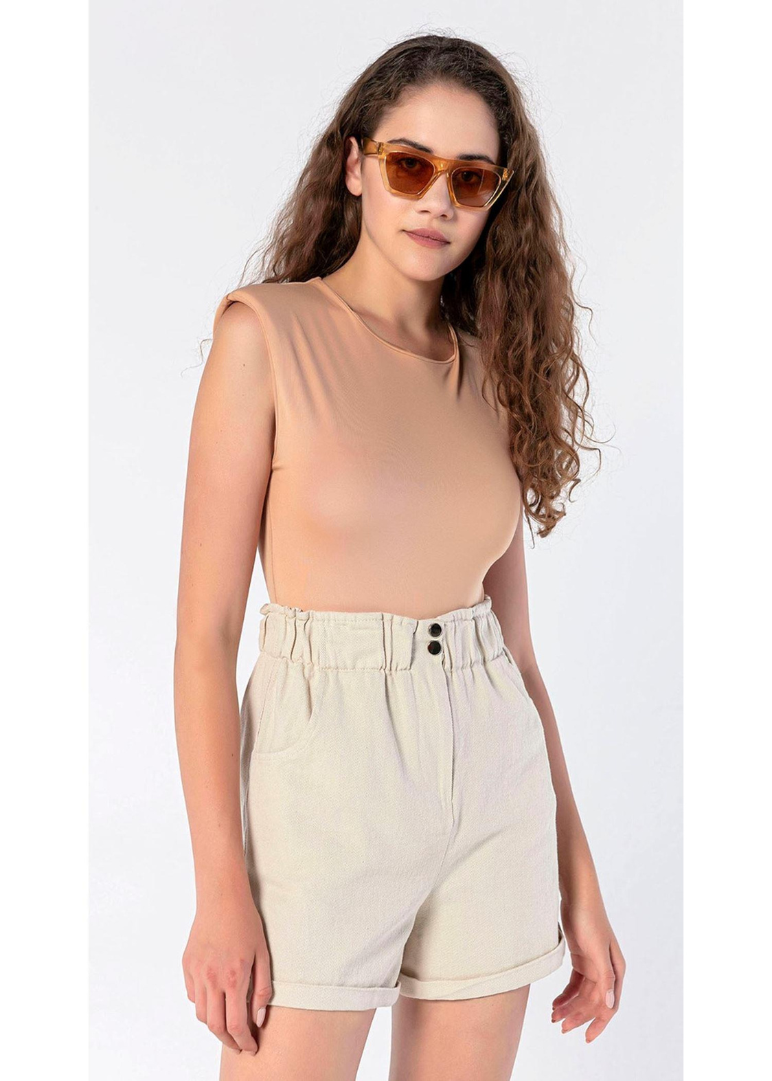 Beli Lastikli Gabardin Şort-Ekru