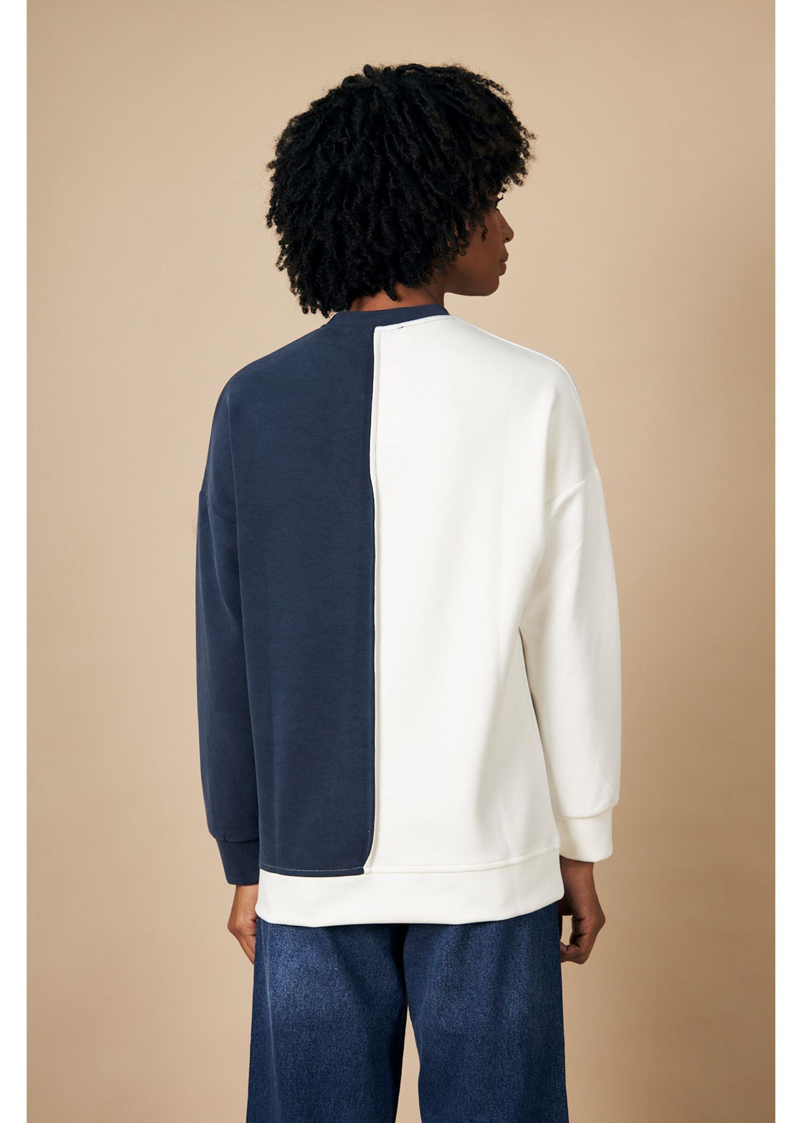 Bisiklet Yaka Çift Renk Dalgıç Sweatshirt-Ekru/Lacivert