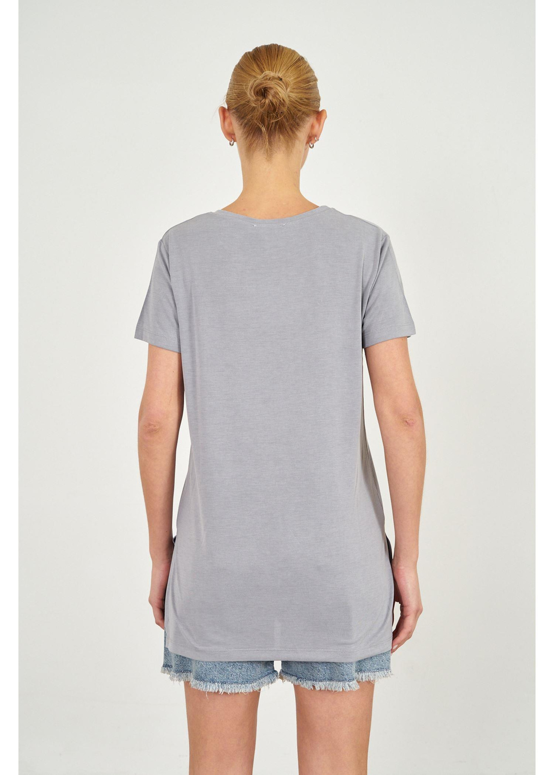 Bisiklet Yaka Kısa Kol Yırtmaçlı T-shirt-Gri