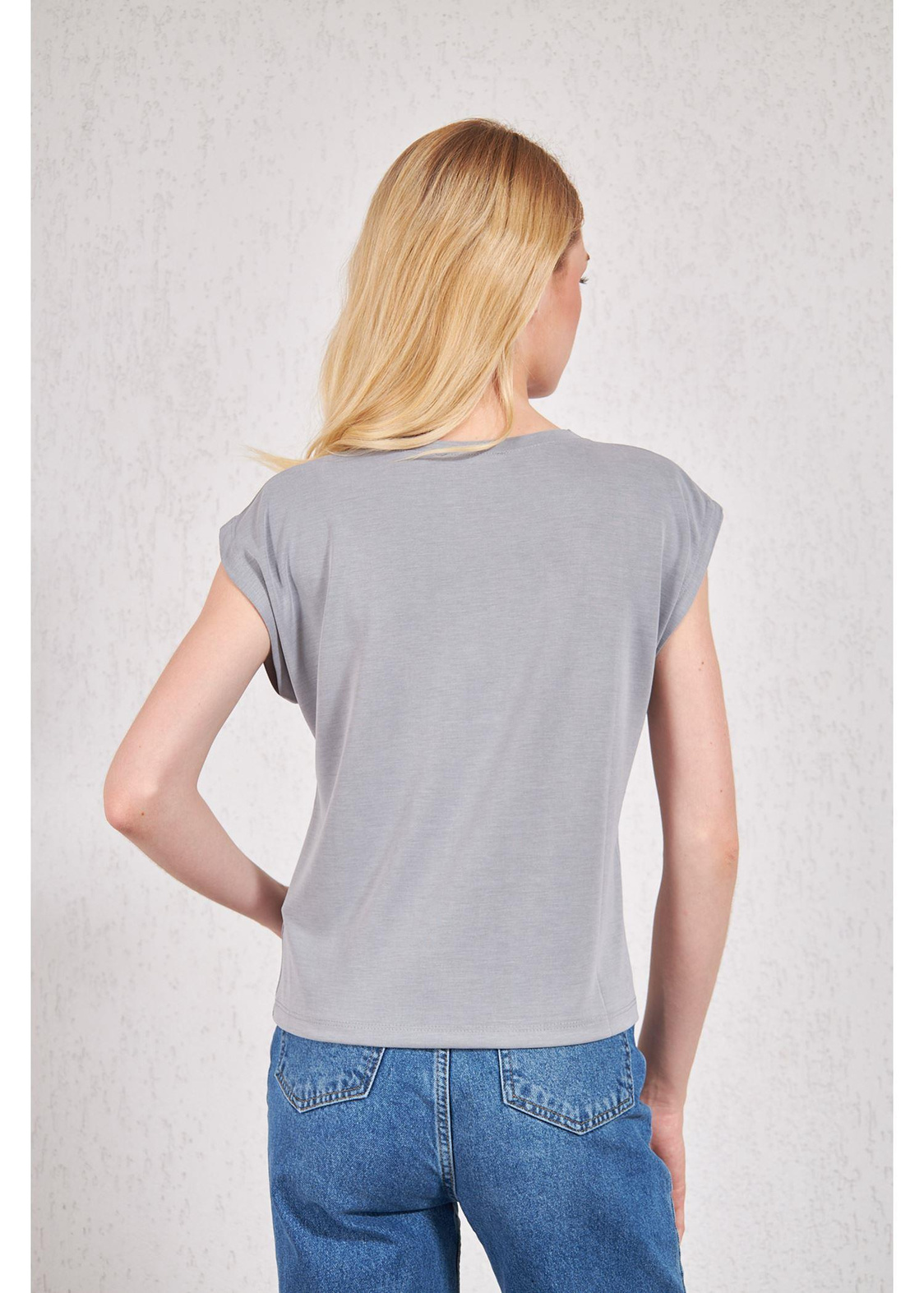 Bisiklet Yaka Kolsuz Tshirt-Gri