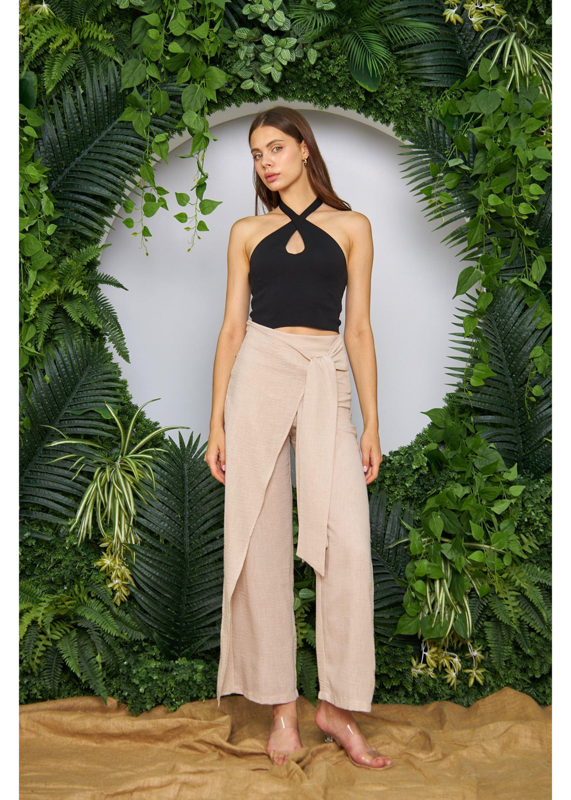 Boyundan Çapraz Bağlamalı Crop Top-Siyah