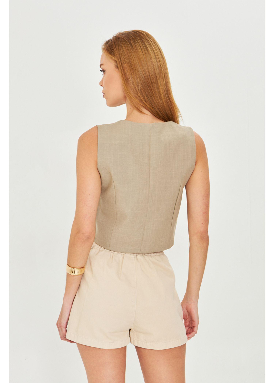 Çiçek Nakışlı Keten Yelek