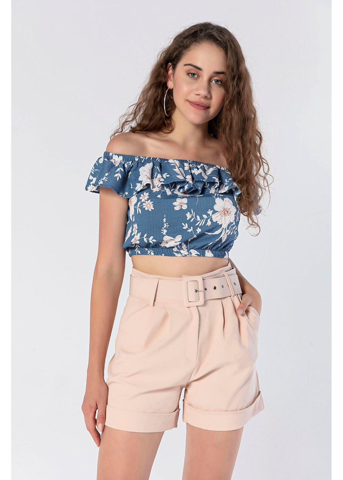 Çiçekli Desenli, Fırfırlı Crop Bluz-Mavi