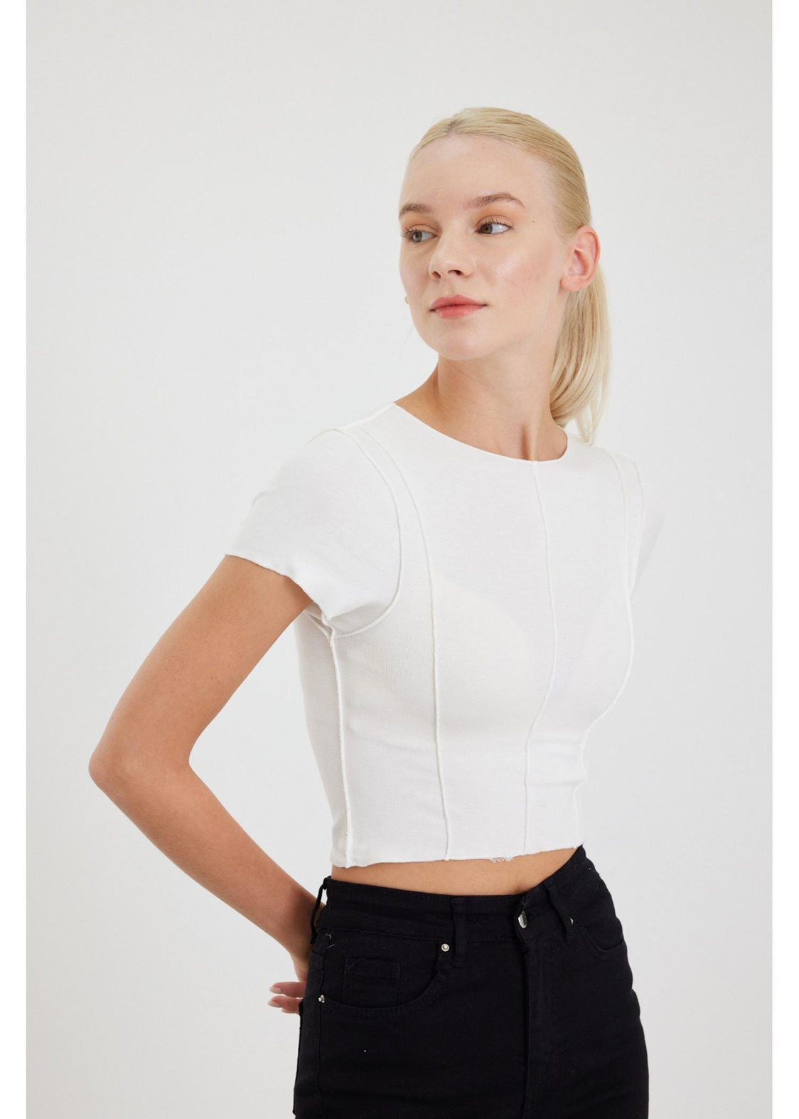 Çift Dikişli Crop T-shirt-Ekru