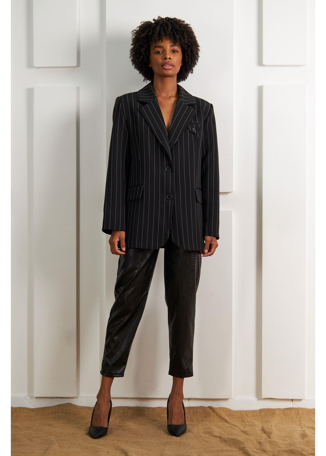 Çizgili Atlas Ceket-Siyah