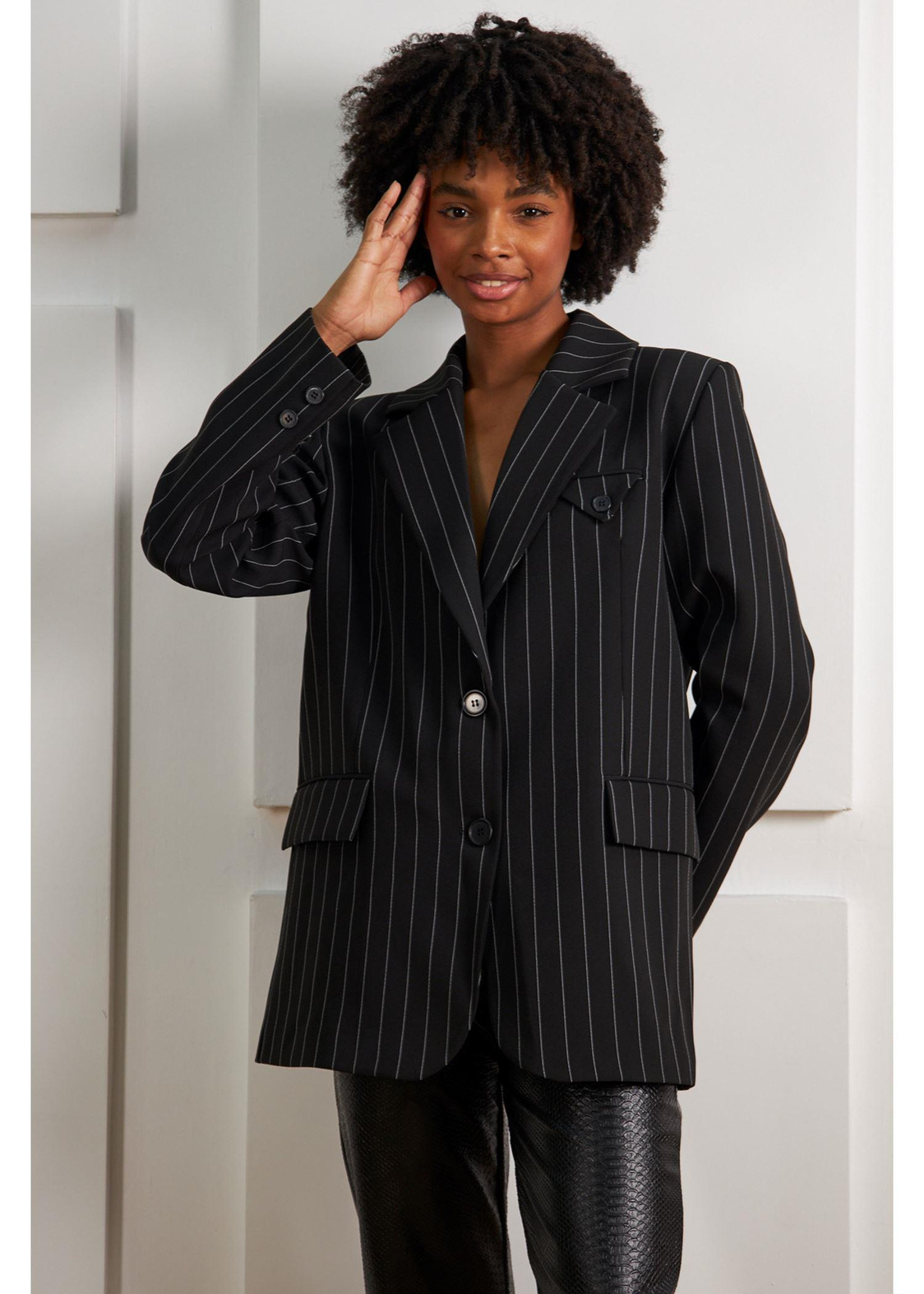 Çizgili Atlas Ceket-Siyah