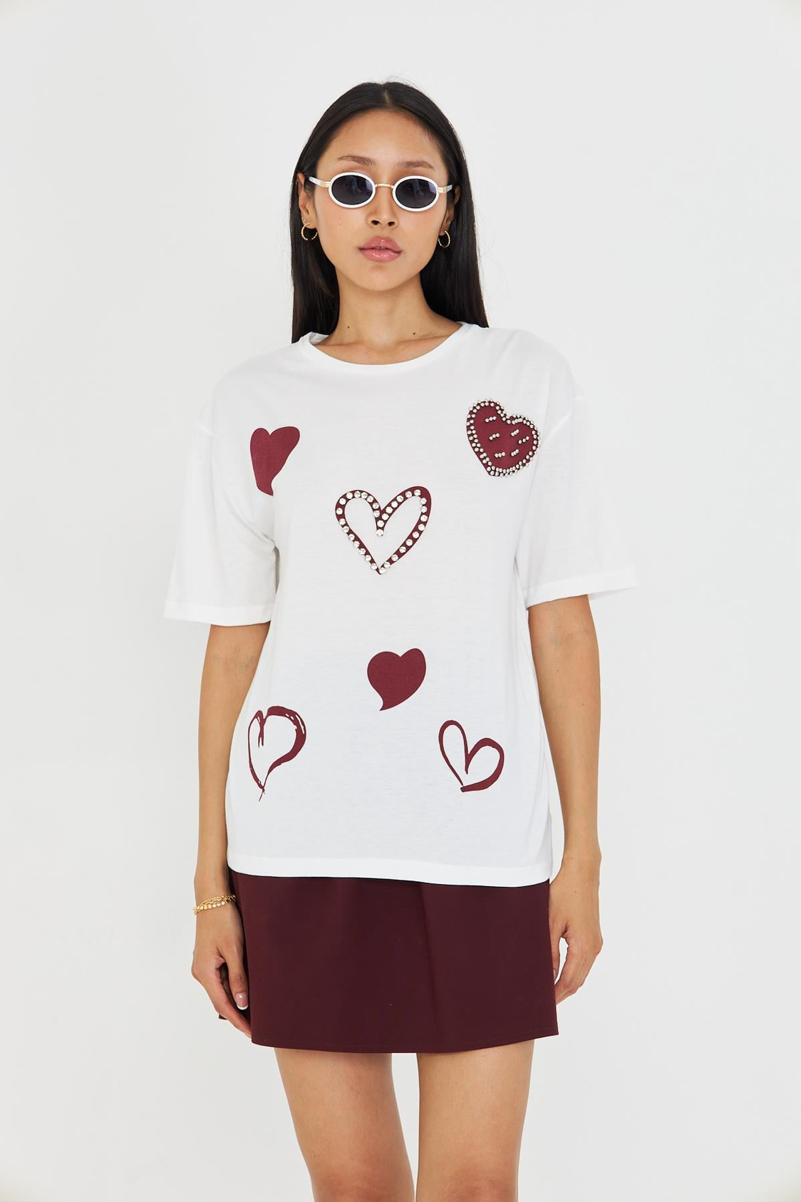 Çoklu Kalp Baskılı Taşlı T-shirt - Ekru/Bordo