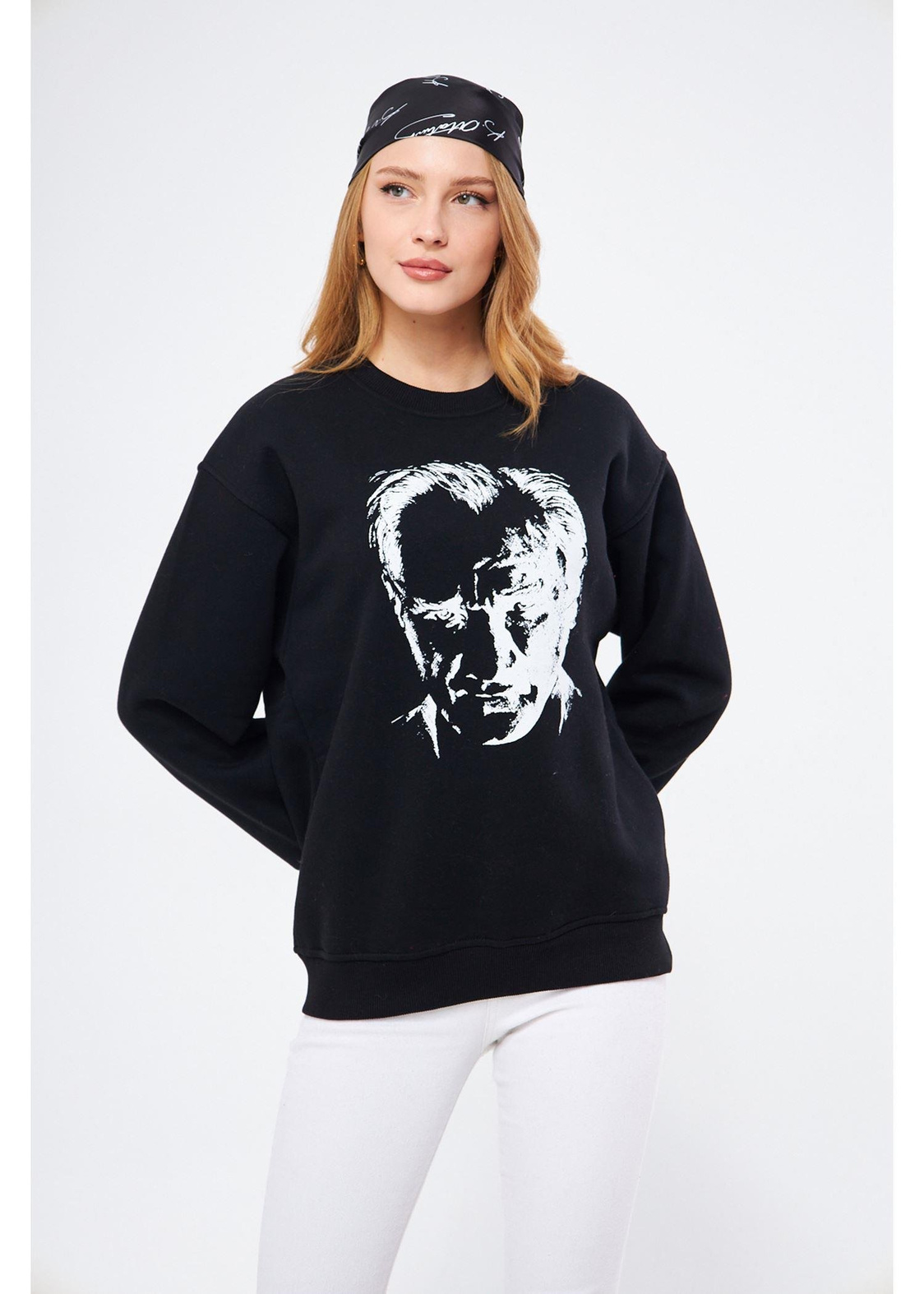 Cumhuriyet Koleksiyonu Atatürk Baskılı Sırtı İmzalı Sweatshirt - Siyah