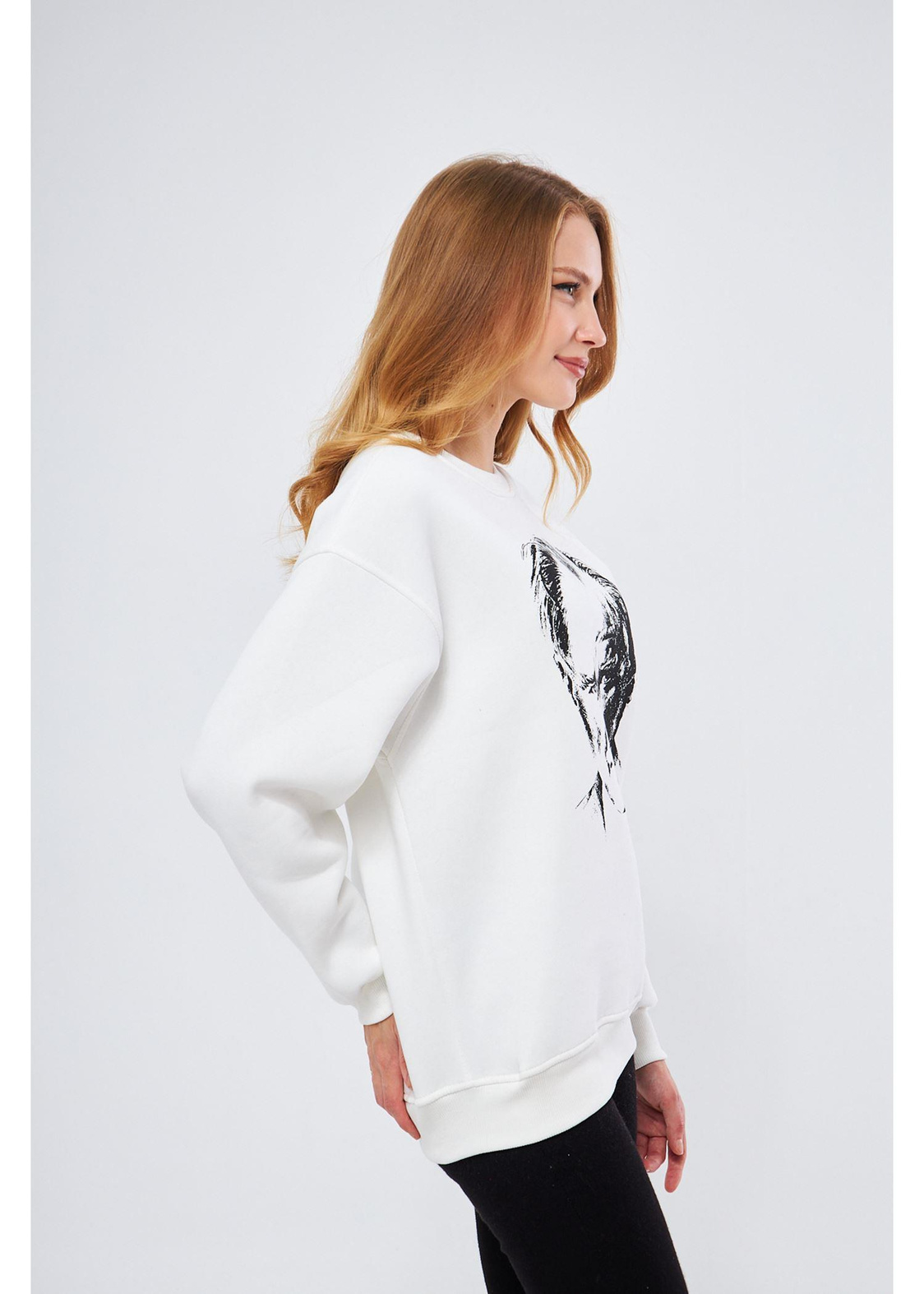 Cumhuriyet Koleksiyonu Atatürk Baskılı Sırtı İmzalı Sweatshirt - Beyaz