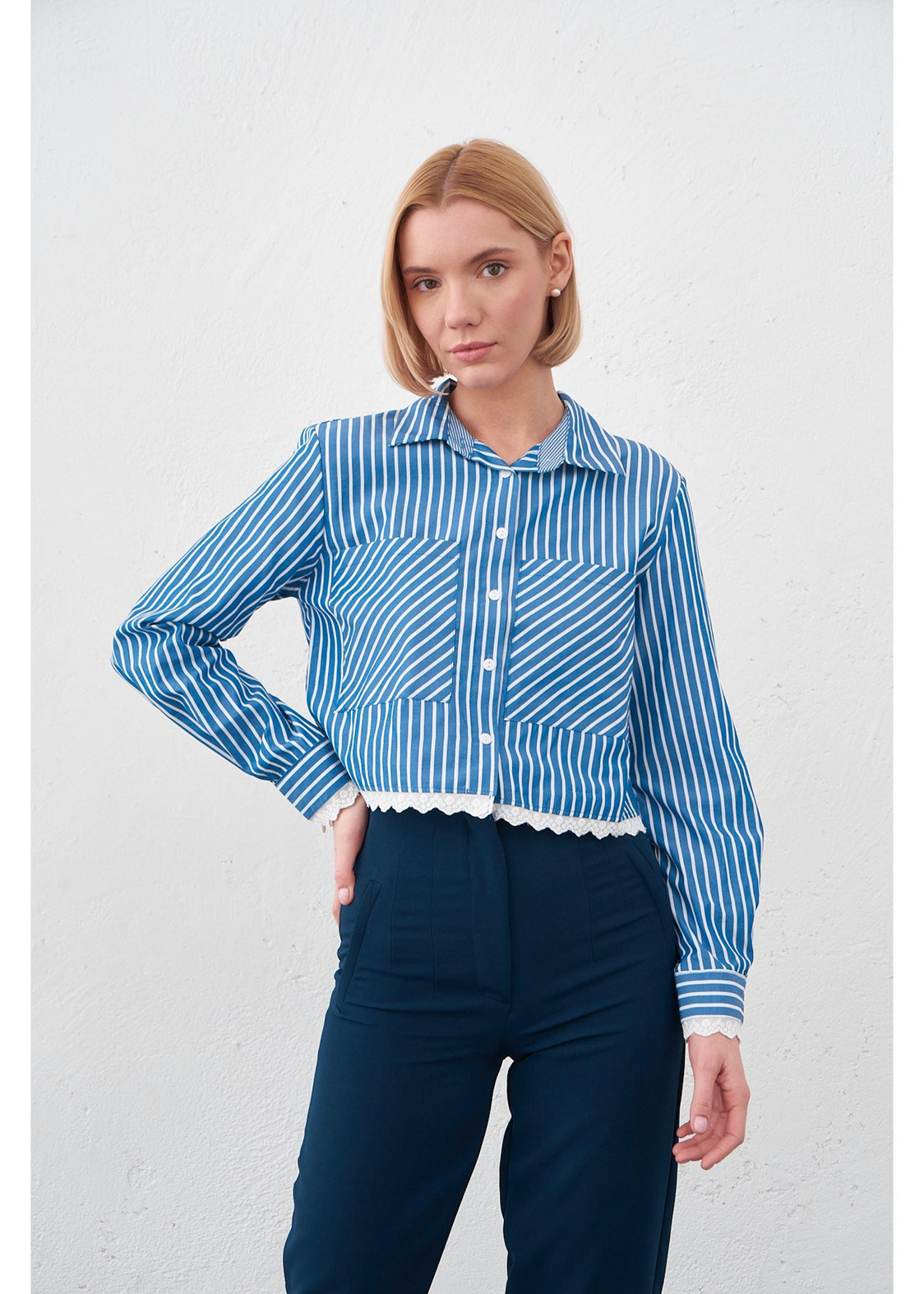 Dantel Detaylı Çizgili Poplin Gömlek-Saks