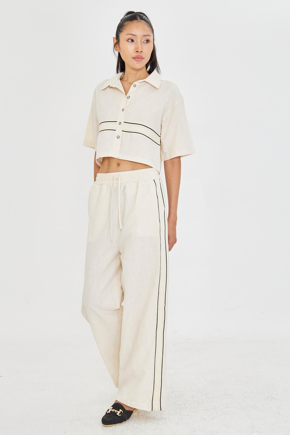 Dantel Detaylı Keten Görünümlü Pantolon