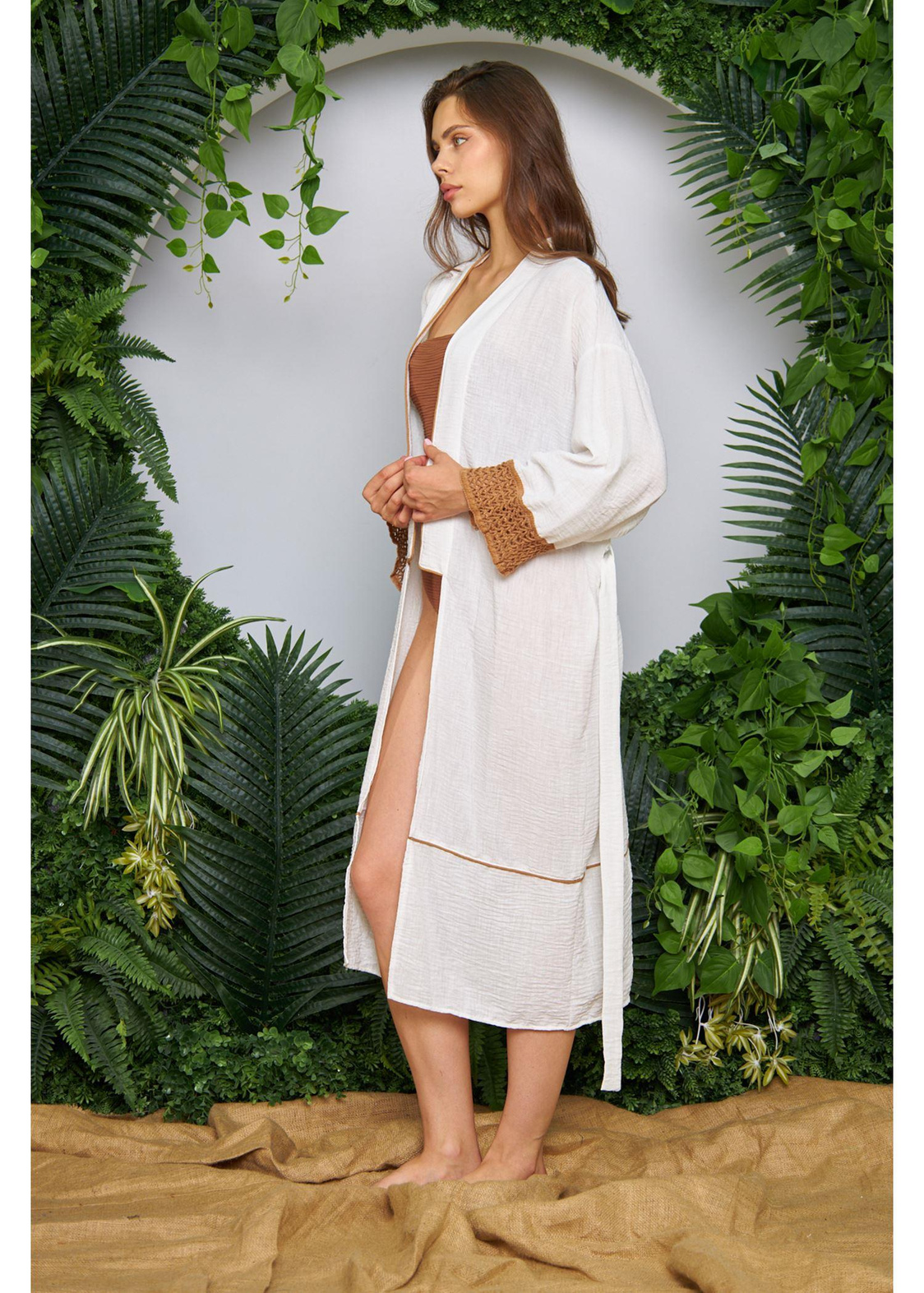 Dantel Detaylı Kuşaklı Keten Kimono-Ekru