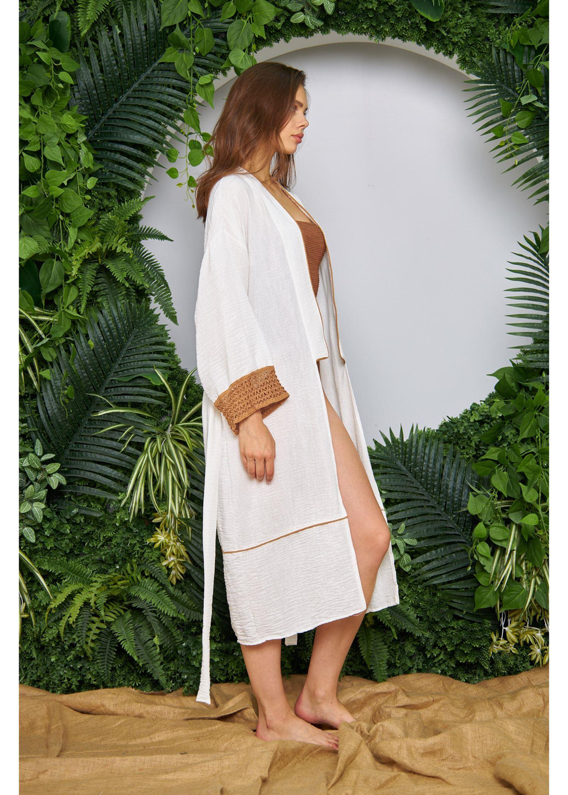 Dantel Detaylı Kuşaklı Keten Kimono-Ekru