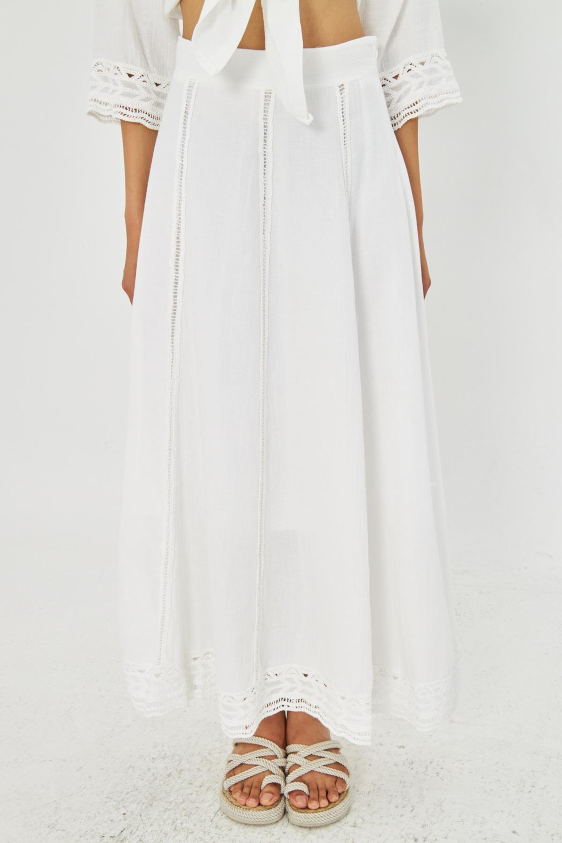 Dantel Detaylı Uzun Etek