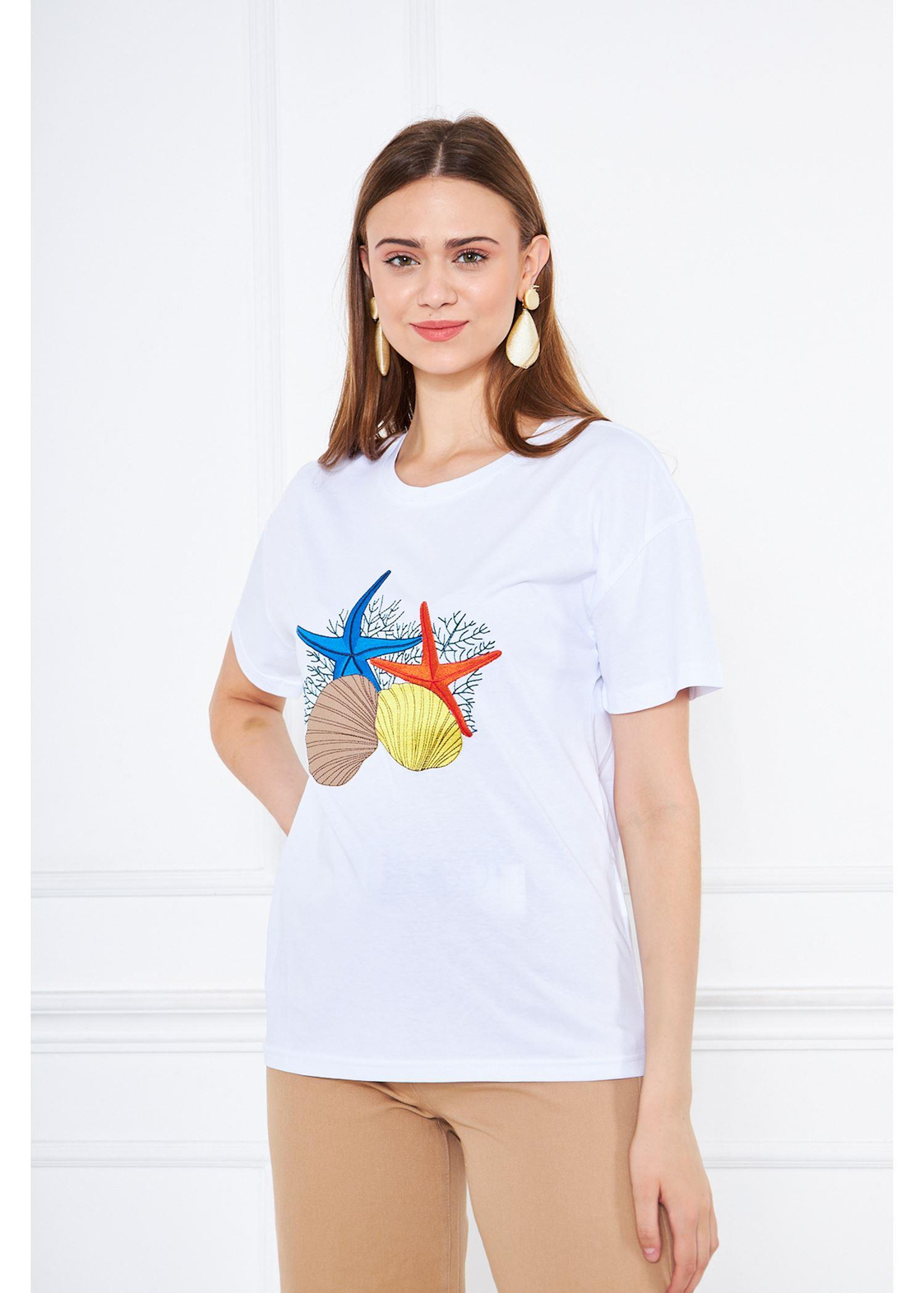 Deniz Kabuğu Baskılı Tshirt-Beyaz