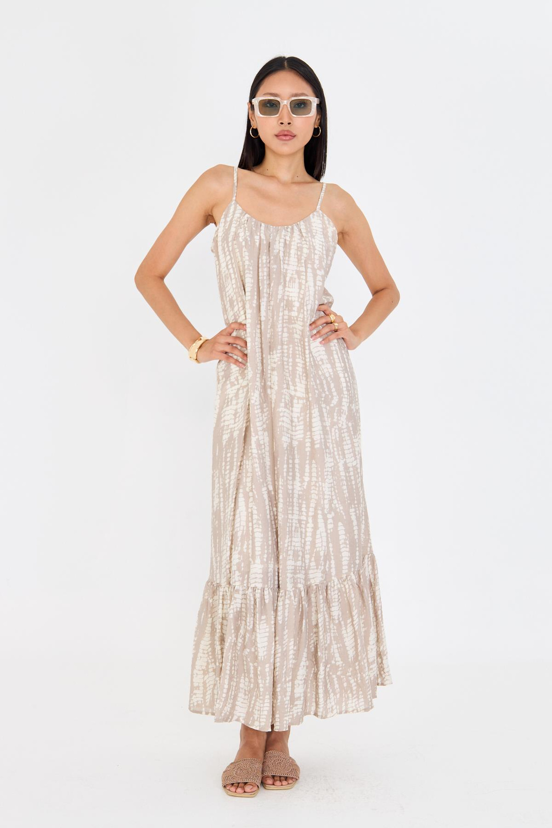 Desenli Askılı Fırfırlı Elbise