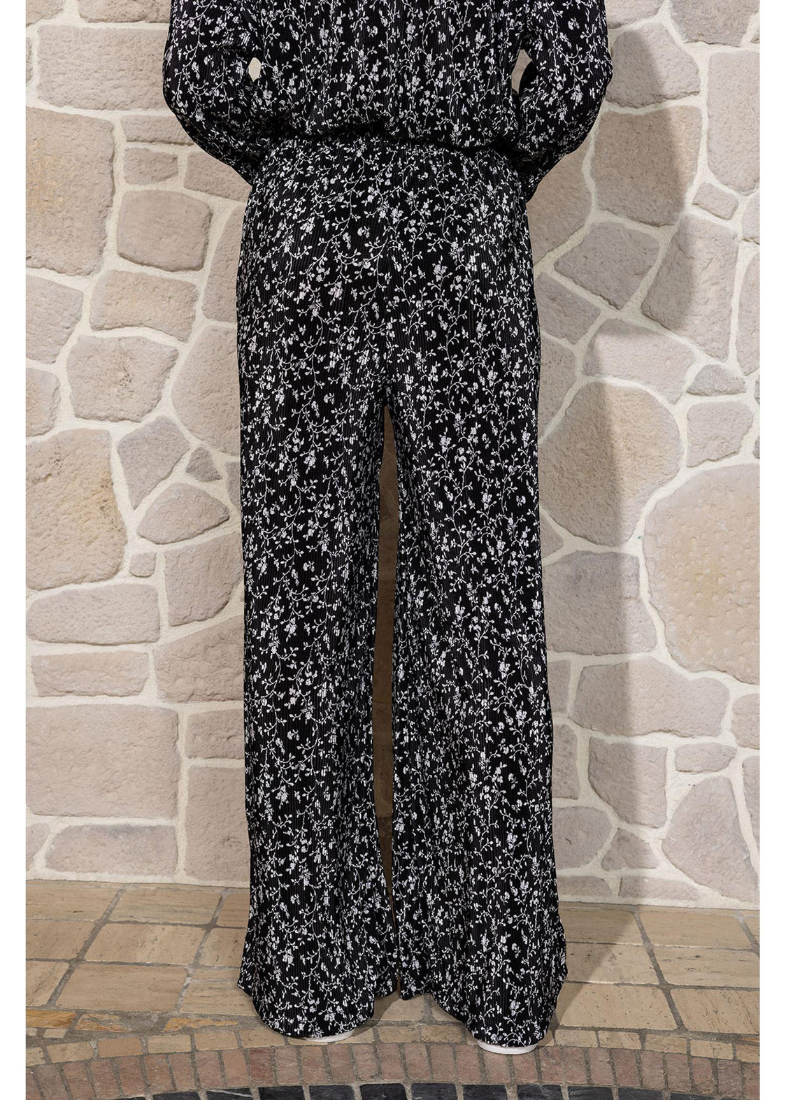 Desenli Örme Plise Pantolon-Siyah/Çiçek Desenli