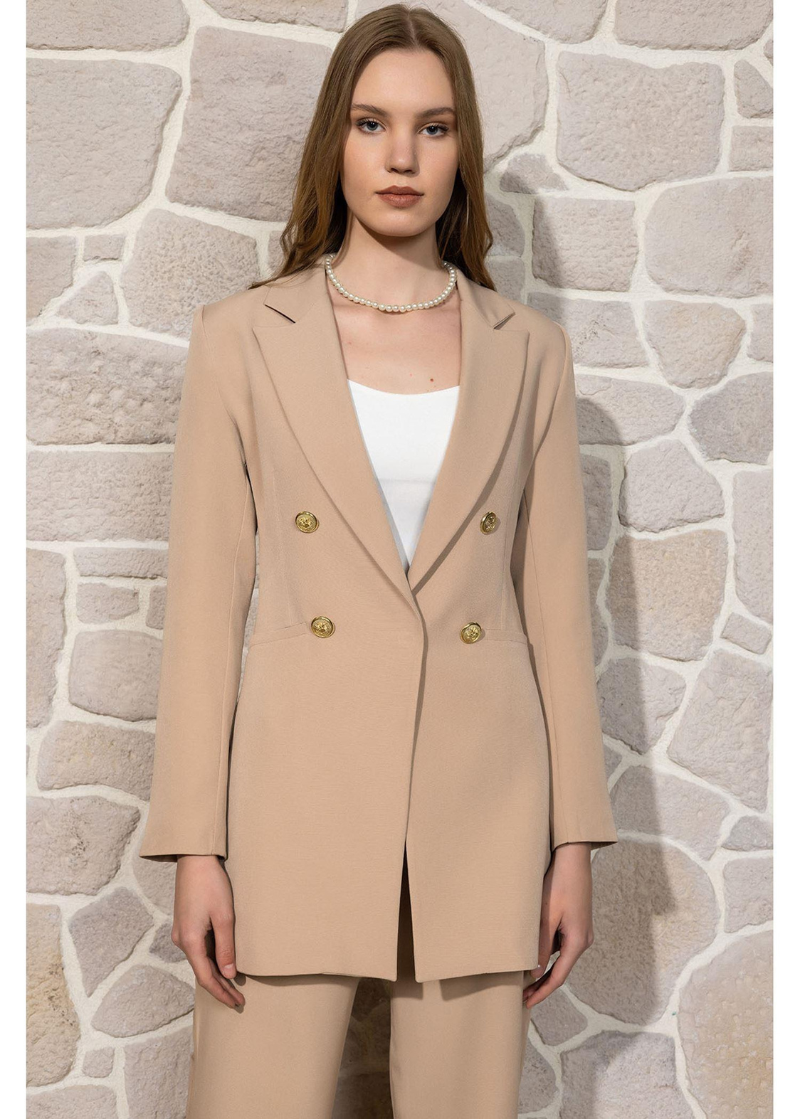 Düğmeli Atlas Ceket-Bej